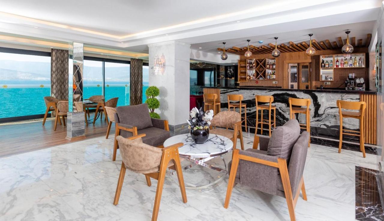 Guelluek Yali Boutique Otel ภายนอก รูปภาพ